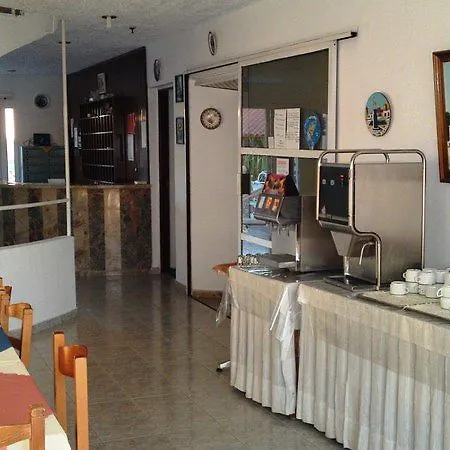 מלון Tsambika Sun